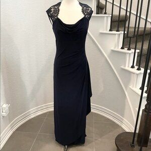 Navy blue MSK jersey gown w/ figure flattering ruching & beautiful lace detail.
